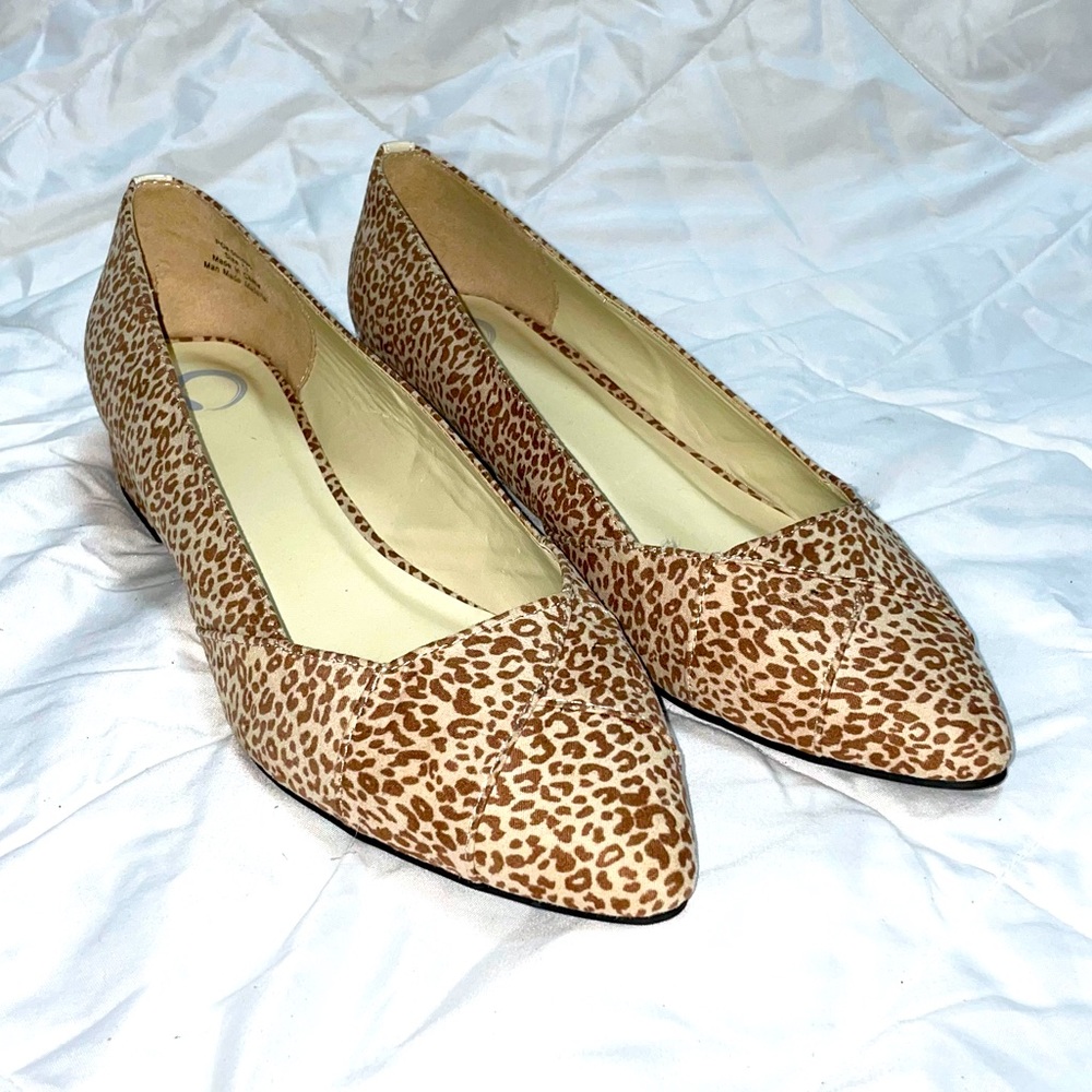 NWOB kitten heels